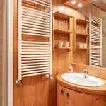 Cozy Basement Flat Just Few Steps From Centre