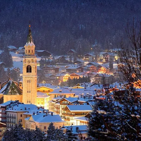 Cozy Basement Flat Just Few Steps From Centre Cortina dʼAmpezzo